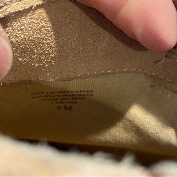 Splendid Beige Suede Chunky Heel Bootie SZ 6 - Picture 13 of 13